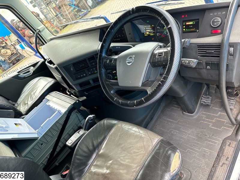 Volvo FH 500 6x2, EURO 6, RHD - Nyergesvontató: 5 kép. Volvo FH 500 6x2, EURO 6, RHD - Nyergesvontató: 5 kép.