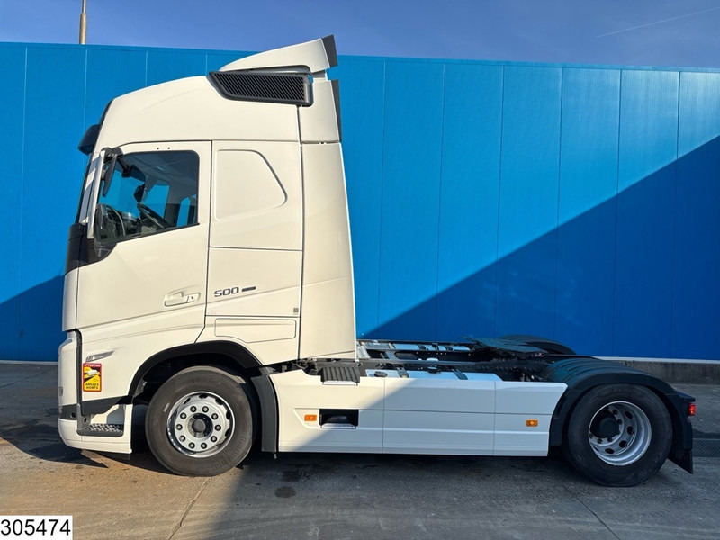 Volvo FH 500 EURO 6 - Nyergesvontató: 3 kép. Volvo FH 500 EURO 6 - Nyergesvontató: 3 kép.