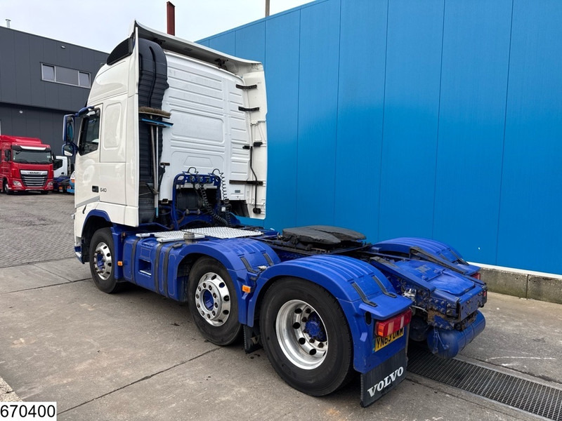 Volvo FH13 540 6x2, EURO 5, RHD, PTO, Compressor - Nyergesvontató: 4 kép. Volvo FH13 540 6x2, EURO 5, RHD, PTO, Compressor - Nyergesvontató: 4 kép.