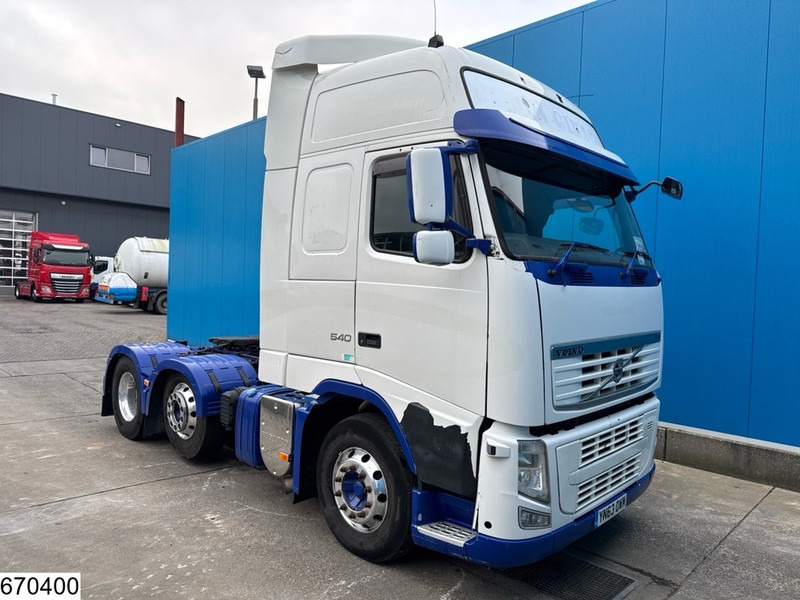 Volvo FH13 540 6x2, EURO 5, RHD, PTO, Compressor - Nyergesvontató: 3 kép. Volvo FH13 540 6x2, EURO 5, RHD, PTO, Compressor - Nyergesvontató: 3 kép.