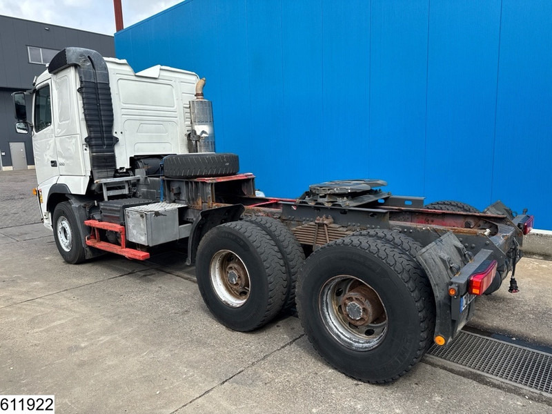 Volvo FH16 550 6x4, EURO 3, Manual, Retarder - Nyergesvontató: 4 kép. Volvo FH16 550 6x4, EURO 3, Manual, Retarder - Nyergesvontató: 4 kép.