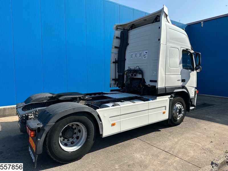 Volvo FM 450 EURO 5 - Nyergesvontató: 2 kép. Volvo FM 450 EURO 5 - Nyergesvontató: 2 kép.