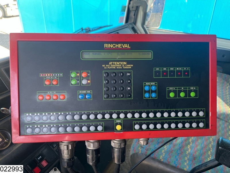 Renault G 270 Bitum, Rincheval, 9900 liter - Tartályos teherautó: 5 kép. Renault G 270 Bitum, Rincheval, 9900 liter - Tartályos teherautó: 5 kép.