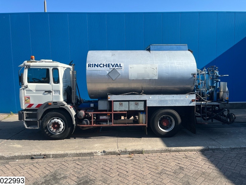 Renault G 270 Bitum, Rincheval, 9900 liter - Tartályos teherautó: 3 kép. Renault G 270 Bitum, Rincheval, 9900 liter - Tartályos teherautó: 3 kép.
