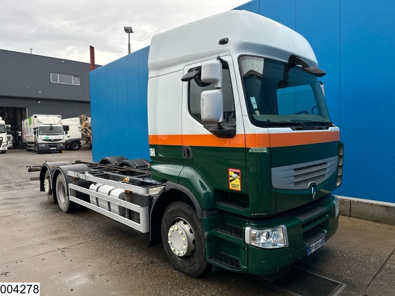 Renault Premium 370 Dxi 6x2, EURO 5 - Alvaz teherautó: 3 kép. Renault Premium 370 Dxi 6x2, EURO 5 - Alvaz teherautó: 3 kép.