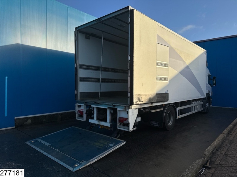 Scania P 360 EURO 5, Carrier, B.A.R. - Hűtős teherautó: 2 kép. Scania P 360 EURO 5, Carrier, B.A.R. - Hűtős teherautó: 2 kép.