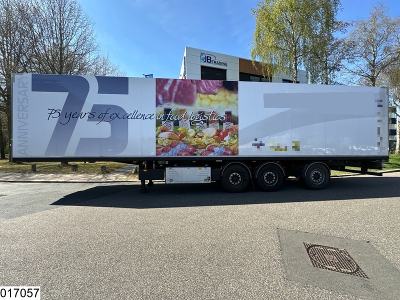 Van Eck Koel vries Mitsubishi - Félpótkocsi hűtős: 2 kép. Van Eck Koel vries Mitsubishi - Félpótkocsi hűtős: 2 kép.