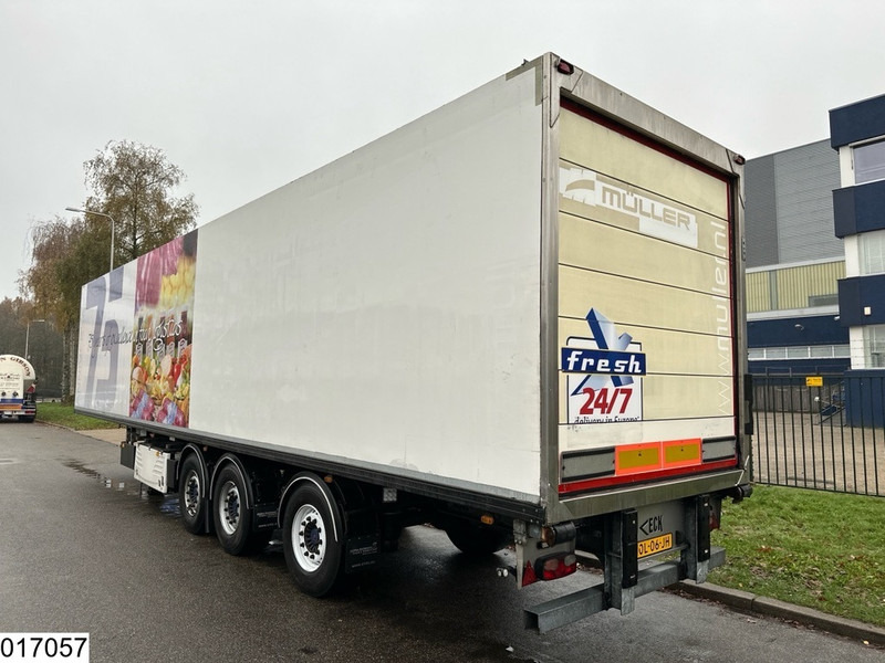 Van Eck Koel vries Mitsubishi - Félpótkocsi hűtős: 3 kép. Van Eck Koel vries Mitsubishi - Félpótkocsi hűtős: 3 kép.