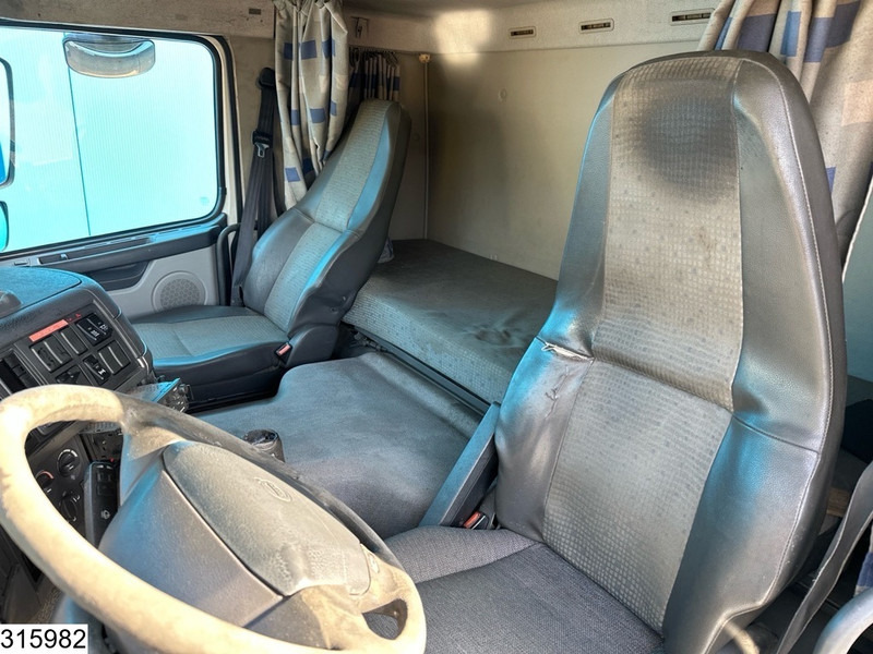 Platós teherautó Volvo FM 280 EURO 3, Manual transmission: 9 kép.