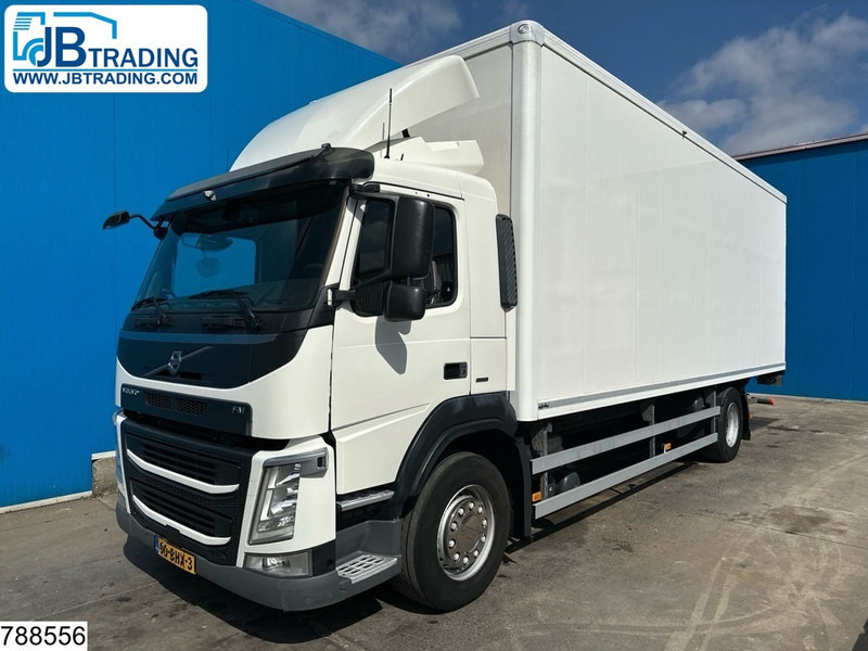 Volvo FM 330 EURO 6, Dhollandia - Dobozos felépítményű teherautó: 1 kép. Volvo FM 330 EURO 6, Dhollandia - Dobozos felépítményű teherautó: 1 kép.