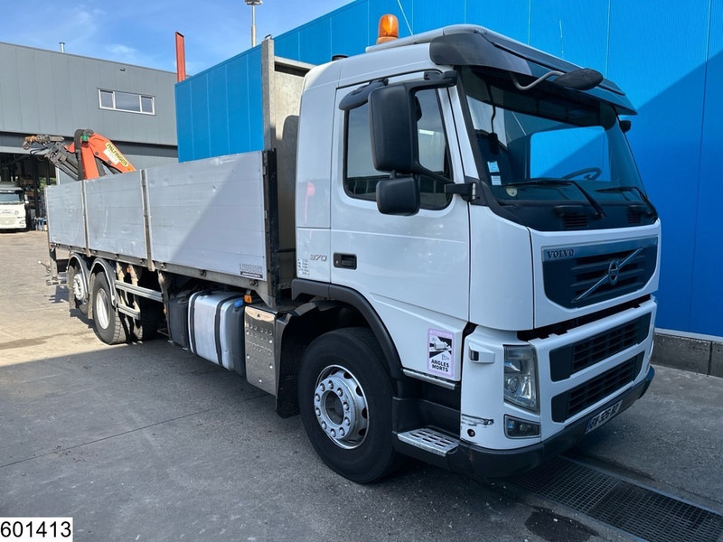 Volvo FM 370 6X2, EURO 5, Palfinger, Remote - Platós teherautó, Darus autó: 3 kép. Volvo FM 370 6X2, EURO 5, Palfinger, Remote - Platós teherautó, Darus autó: 3 kép.