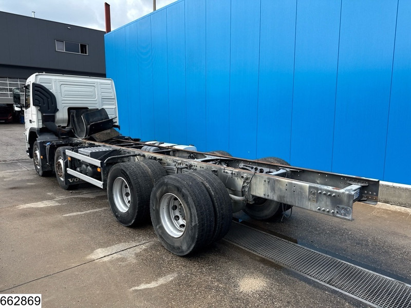 Volvo FM 410 8x4, EURO 5, PTO - Alvaz teherautó: 4 kép. Volvo FM 410 8x4, EURO 5, PTO - Alvaz teherautó: 4 kép.