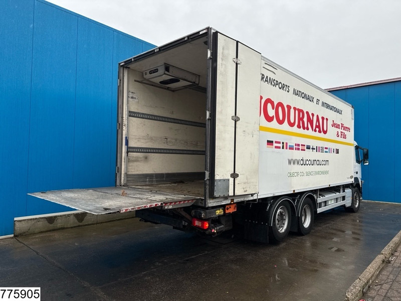 Volvo FM 450 EURO 6, Thermoking, 2 Cooling units, Dhollandia - Hűtős teherautó: 2 kép. Volvo FM 450 EURO 6, Thermoking, 2 Cooling units, Dhollandia - Hűtős teherautó: 2 kép.