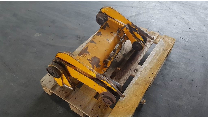 Ahlmann AZ 10 - Quick coupler/Schnellwechsler/Snelwissel - Gyorscsatlakozó - Építőipari gépek: 2 kép. Ahlmann AZ 10 - Quick coupler/Schnellwechsler/Snelwissel - Gyorscsatlakozó - Építőipari gépek: 2 kép.