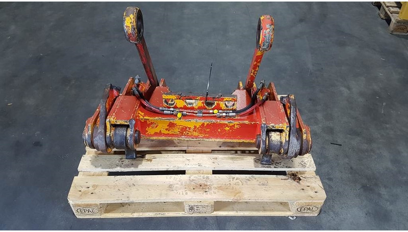 Ahlmann AZ 12 - Quick coupler/Schnellwechsler/Snelwissel - Gyorscsatlakozó: 3 kép. Ahlmann AZ 12 - Quick coupler/Schnellwechsler/Snelwissel - Gyorscsatlakozó: 3 kép.