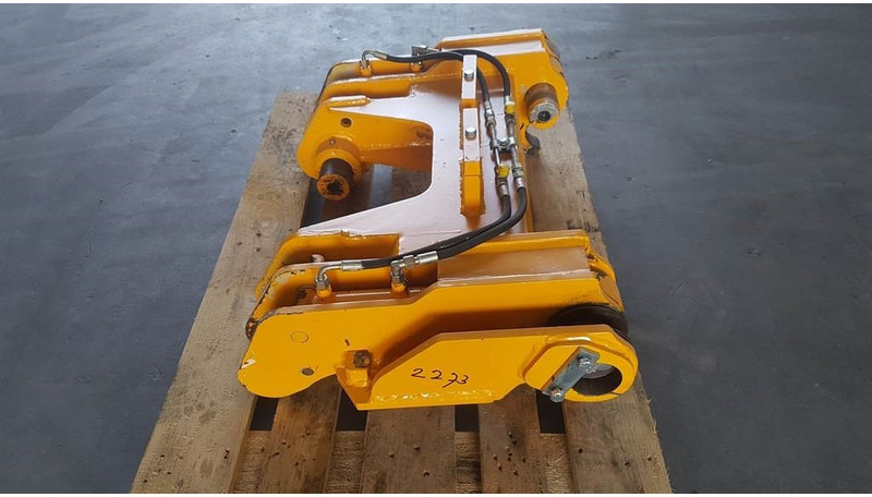 Ahlmann AZ 150 - Quick coupler/Schnellwechsler/Snelwissel - Gyorscsatlakozó: 5 kép. Ahlmann AZ 150 - Quick coupler/Schnellwechsler/Snelwissel - Gyorscsatlakozó: 5 kép.