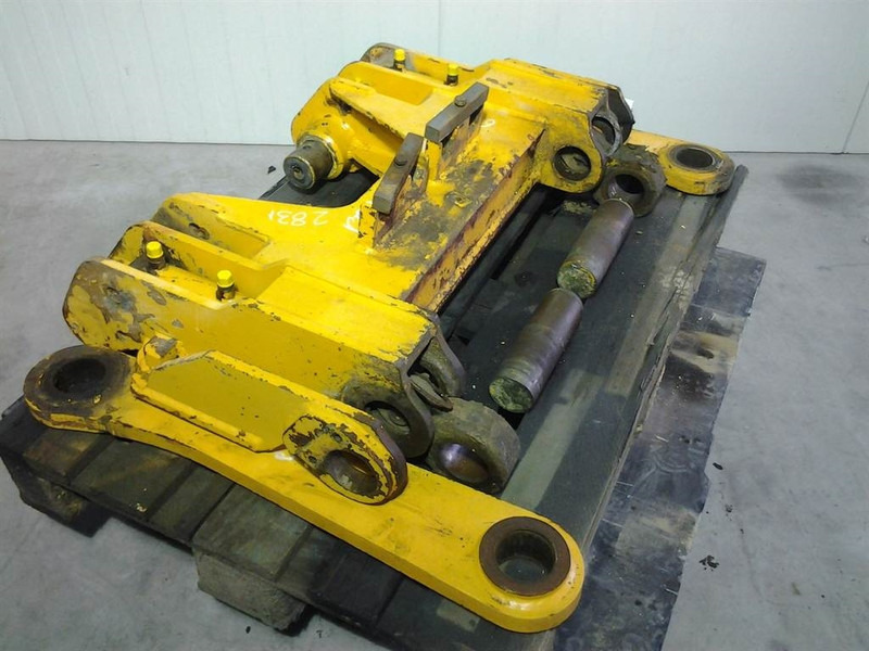 Ahlmann AZ 150 - Quick coupler/Schnellwechsler/Snelwissel - Gyorscsatlakozó: 3 kép. Ahlmann AZ 150 - Quick coupler/Schnellwechsler/Snelwissel - Gyorscsatlakozó: 3 kép.