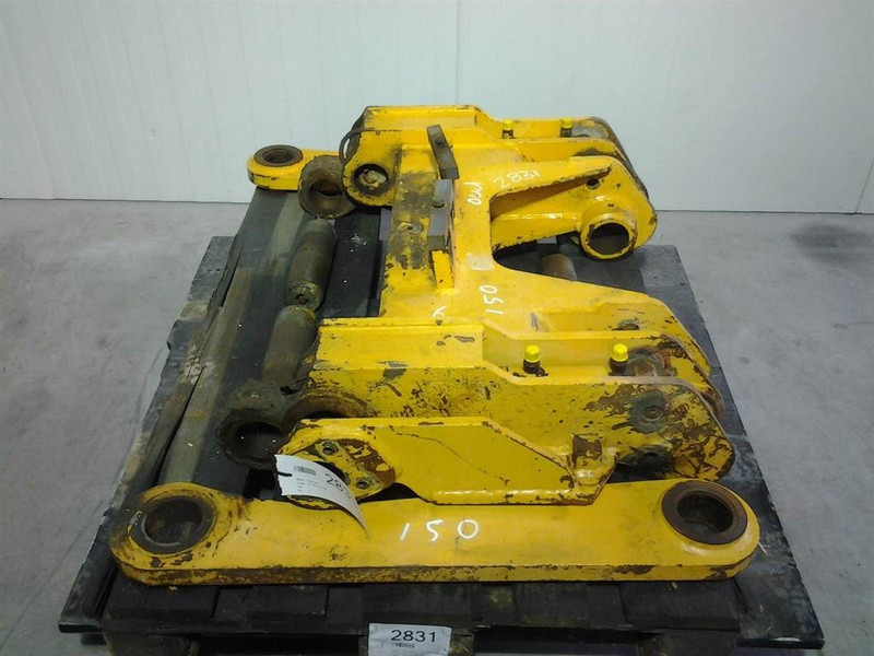 Ahlmann AZ 150 - Quick coupler/Schnellwechsler/Snelwissel - Gyorscsatlakozó: 2 kép. Ahlmann AZ 150 - Quick coupler/Schnellwechsler/Snelwissel - Gyorscsatlakozó: 2 kép.