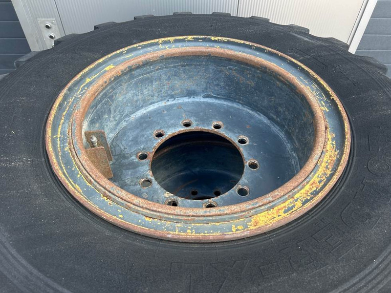 Ahlmann AZ14-CEAT 17.5-25-Tire/Reifen/Band - Gumiabroncsok és felnik - Építőipari gépek: 4 kép. Ahlmann AZ14-CEAT 17.5-25-Tire/Reifen/Band - Gumiabroncsok és felnik - Építőipari gépek: 4 kép.