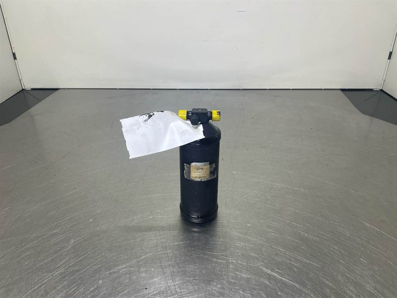 Ahlmann AZ150-23105664-Filterdrier/Filtertrockner - Keret/ Alváz - Építőipari gépek: 2 kép. Ahlmann AZ150-23105664-Filterdrier/Filtertrockner - Keret/ Alváz - Építőipari gépek: 2 kép.