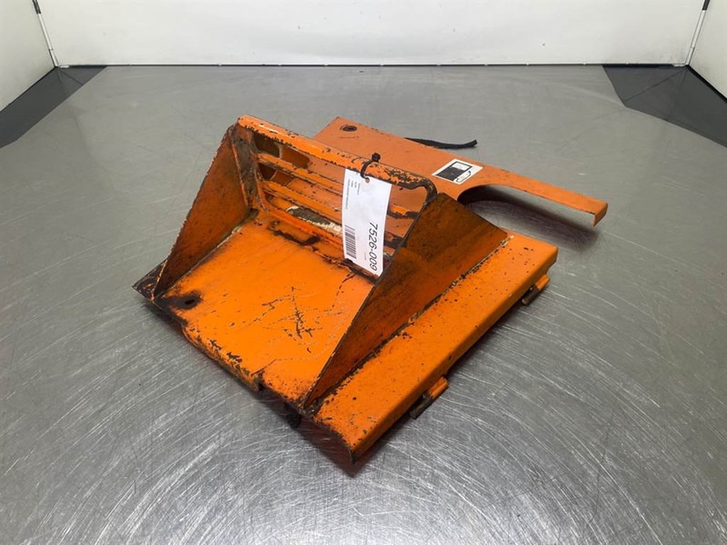 Ahlmann AZ6-4139383O-Stair panel/Trittstufen/Traptreden - Keret/ Alváz - Építőipari gépek: 2 kép. Ahlmann AZ6-4139383O-Stair panel/Trittstufen/Traptreden - Keret/ Alváz - Építőipari gépek: 2 kép.