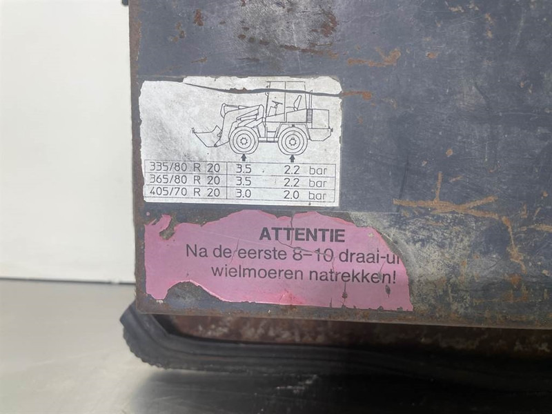 Ahlmann AZ6-4145329K-Door/Tür/Deur - Fülke és belső tér - Építőipari gépek: 4 kép. Ahlmann AZ6-4145329K-Door/Tür/Deur - Fülke és belső tér - Építőipari gépek: 4 kép.