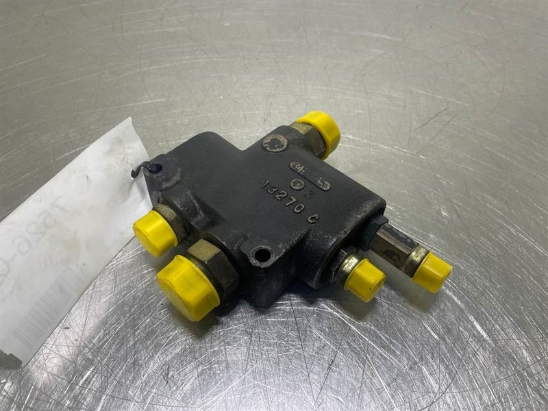 Ahlmann AZ6-4195338A-Priority valve/Prioritaetsventil - Hidraulika - Építőipari gépek: 1 kép. Ahlmann AZ6-4195338A-Priority valve/Prioritaetsventil - Hidraulika - Építőipari gépek: 1 kép.