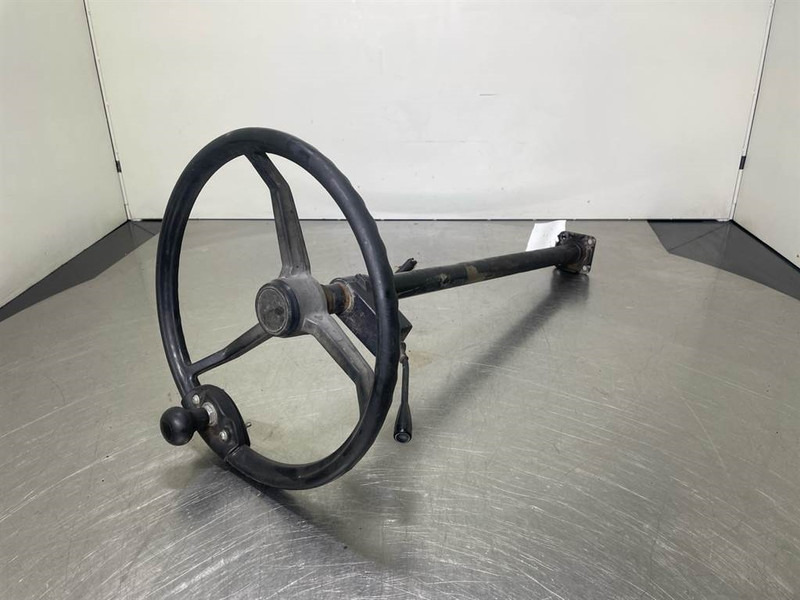 Ahlmann AZ6-4197340A-Steering wheel/Lenkrad/Stuur - Fülke és belső tér - Építőipari gépek: 1 kép. Ahlmann AZ6-4197340A-Steering wheel/Lenkrad/Stuur - Fülke és belső tér - Építőipari gépek: 1 kép.