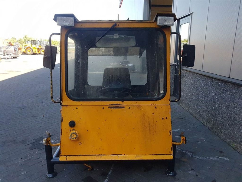Ahlmann AZ9/AS7CS - Cabin/Kabine/Cabine - Fülke és belső tér - Építőipari gépek: 3 kép. Ahlmann AZ9/AS7CS - Cabin/Kabine/Cabine - Fülke és belső tér - Építőipari gépek: 3 kép.