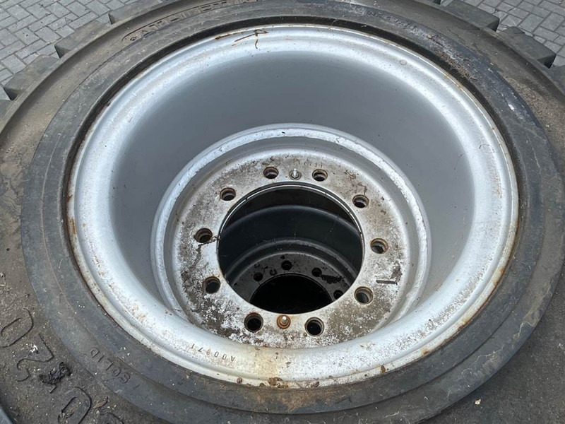 Athletik 10.00-20 - SOLID - Tire/Reifen/Band - Gumiabroncsok és felnik - Építőipari gépek: 5 kép. Athletik 10.00-20 - SOLID - Tire/Reifen/Band - Gumiabroncsok és felnik - Építőipari gépek: 5 kép.