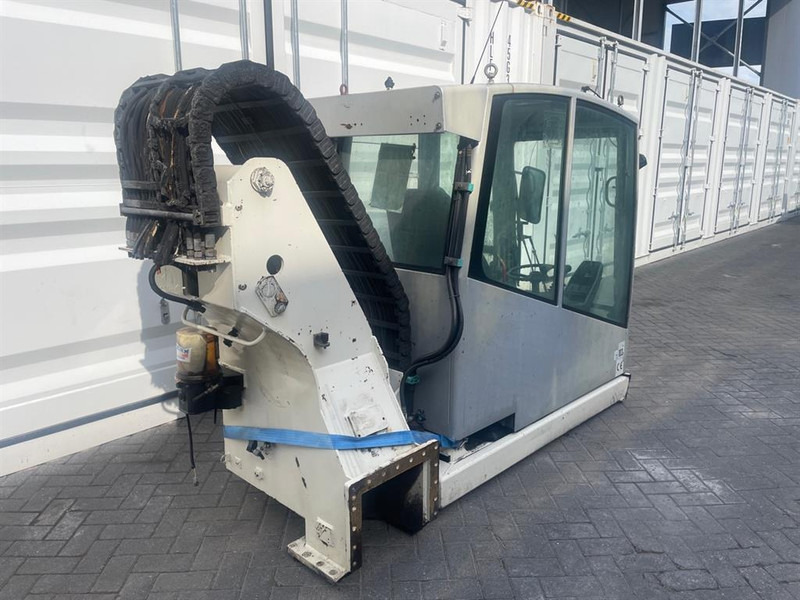 Atlas 1704MH - Cabin/Kabine/Cabine - Fülke és belső tér - Építőipari gépek: 3 kép. Atlas 1704MH - Cabin/Kabine/Cabine - Fülke és belső tér - Építőipari gépek: 3 kép.