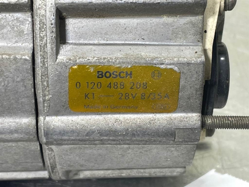 Bosch 0120488208-28V 35A-Alternator/Lichtmaschine/Dynamo - Motor - Építőipari gépek: 4 kép. Bosch 0120488208-28V 35A-Alternator/Lichtmaschine/Dynamo - Motor - Építőipari gépek: 4 kép.