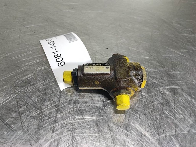 Bosch 0532001009 - Thermostat/Thermostaat - Hidraulika - Építőipari gépek: 1 kép. Bosch 0532001009 - Thermostat/Thermostaat - Hidraulika - Építőipari gépek: 1 kép.