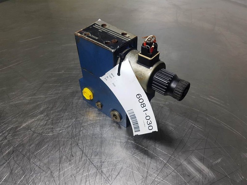 Bosch 081WV10P1M10 - Valve/Ventile/Ventiel - Hidraulika: 1 kép. Bosch 081WV10P1M10 - Valve/Ventile/Ventiel - Hidraulika: 1 kép.