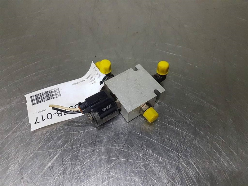 Case 621D-CNH 445471A1-Valve/Ventile/Ventiel - Hidraulika - Építőipari gépek: 2 kép. Case 621D-CNH 445471A1-Valve/Ventile/Ventiel - Hidraulika - Építőipari gépek: 2 kép.