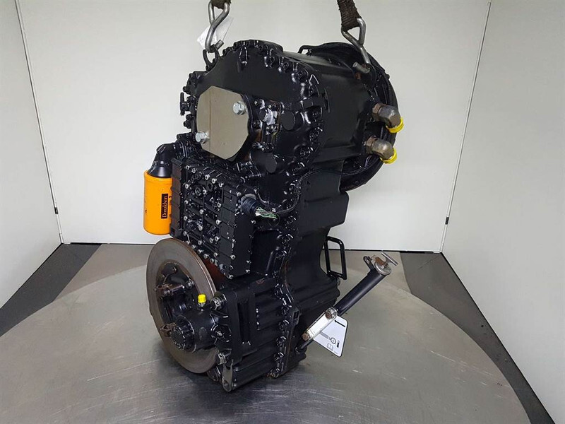 Case 621D-ZF 4WG-160-Transmission/Getriebe/Transmissie - Sebességváltó - Építőipari gépek: 2 kép. Case 621D-ZF 4WG-160-Transmission/Getriebe/Transmissie - Sebességváltó - Építőipari gépek: 2 kép.