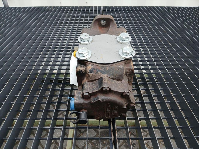 Case 821C-702810-Gearpump/Zahnradpumpe/Tandwielpomp - Hidraulika - Építőipari gépek: 4 kép. Case 821C-702810-Gearpump/Zahnradpumpe/Tandwielpomp - Hidraulika - Építőipari gépek: 4 kép.