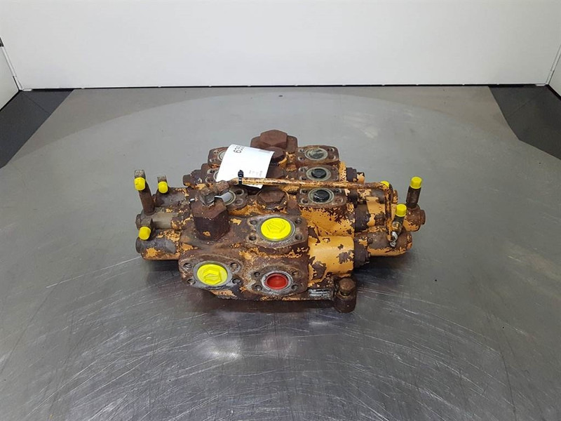 Case 921C-Parker V90 115 E-Valve/Ventile/Ventiel - Hidraulika - Építőipari gépek: 2 kép. Case 921C-Parker V90 115 E-Valve/Ventile/Ventiel - Hidraulika - Építőipari gépek: 2 kép.