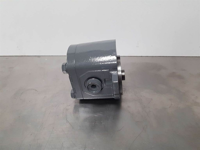 Case CX55-Kobelco SK 55-AP2D25-Gearpump/Zahnradpumpe - Hidraulika - Építőipari gépek: 4 kép. Case CX55-Kobelco SK 55-AP2D25-Gearpump/Zahnradpumpe - Hidraulika - Építőipari gépek: 4 kép.