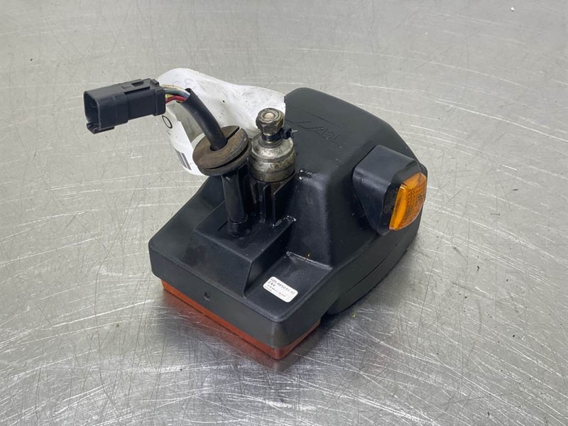 Cat 924G-105-4850-24V-Light/Leuchte/Verlichting - Elektromos rendszer - Építőipari gépek: 3 kép. Cat 924G-105-4850-24V-Light/Leuchte/Verlichting - Elektromos rendszer - Építőipari gépek: 3 kép.