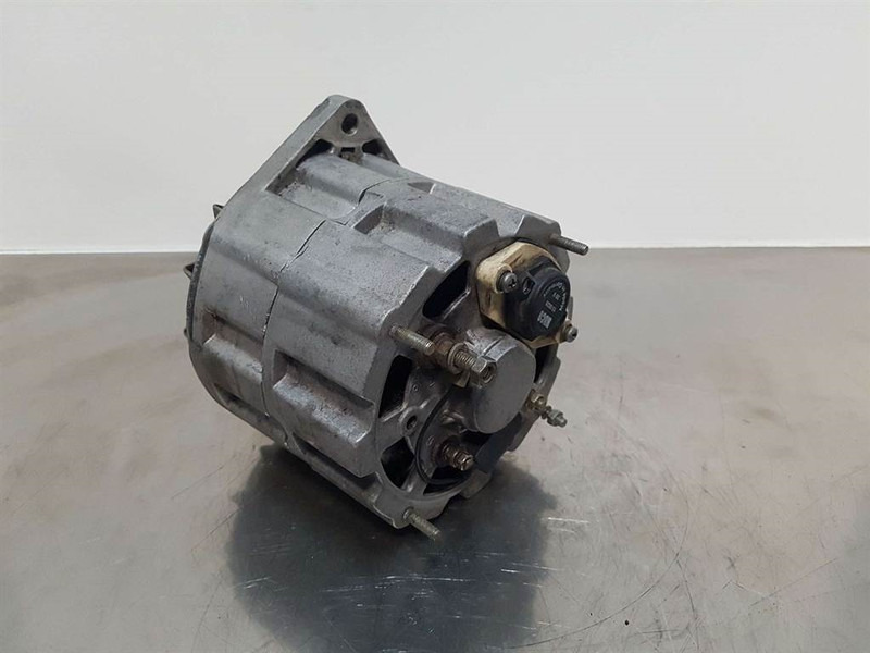 Deutz 24V 55A-PSH 586.002.055-Alternator/Lichtmaschine - Motor - Építőipari gépek: 5 kép. Deutz 24V 55A-PSH 586.002.055-Alternator/Lichtmaschine - Motor - Építőipari gépek: 5 kép.