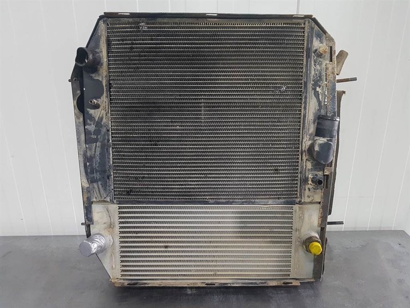 Dieci Telehandler-BVK0233-Cooler/Kühler/Koeler - Motor és alkatrészek - Építőipari gépek: 1 kép. Dieci Telehandler-BVK0233-Cooler/Kühler/Koeler - Motor és alkatrészek - Építőipari gépek: 1 kép.