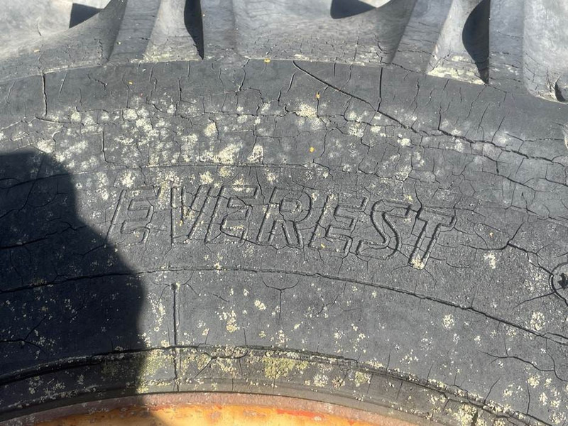 Everest 12.5-18 - Tire/Reifen/Band - Gumiabroncsok és felnik - Építőipari gépek: 5 kép. Everest 12.5-18 - Tire/Reifen/Band - Gumiabroncsok és felnik - Építőipari gépek: 5 kép.