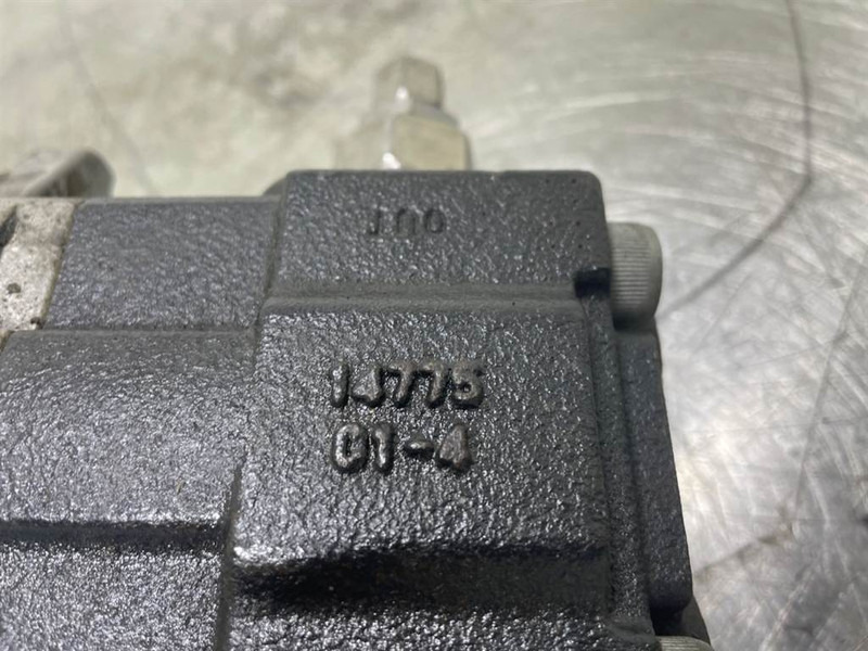 Gearpump - Zahnradpumpe/Tandwielpomp - Hidraulika - Építőipari gépek: 5 kép. Gearpump - Zahnradpumpe/Tandwielpomp - Hidraulika - Építőipari gépek: 5 kép.