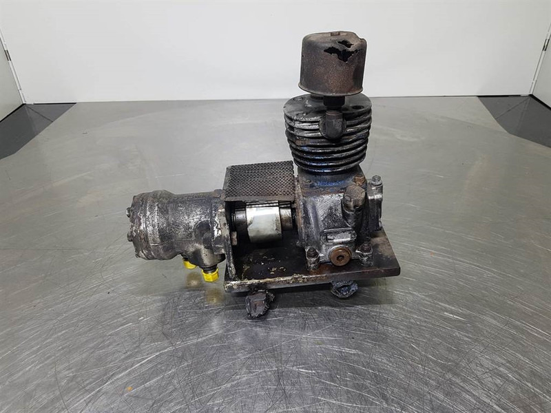 Graubremse KS100DE - Compressor/Kompressor - Légkompresszor: 4 kép. Graubremse KS100DE - Compressor/Kompressor - Légkompresszor: 4 kép.