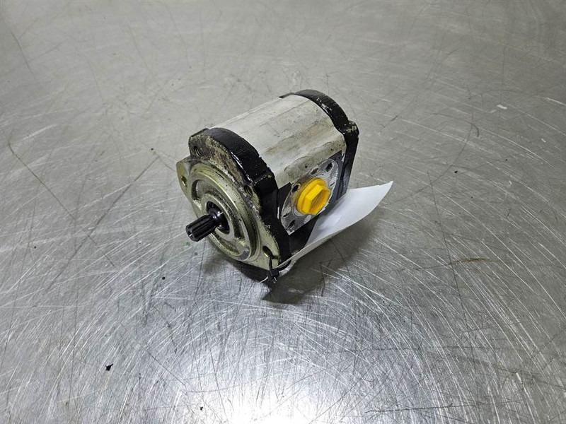 HALDEX W9A1-23-R-3-F-27-N-N-Gearpump/Zahnradpumpe - Hidraulika - Építőipari gépek: 5 kép. HALDEX W9A1-23-R-3-F-27-N-N-Gearpump/Zahnradpumpe - Hidraulika - Építőipari gépek: 5 kép.
