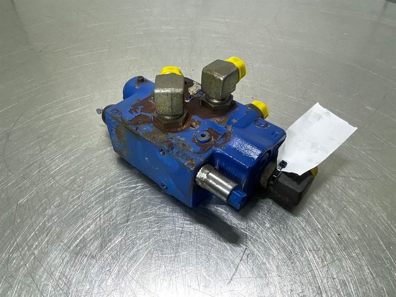 Hyundai HL757-7A-31LC-81010/RSM2-R901097120-Ride control - Hidraulika - Építőipari gépek: 1 kép. Hyundai HL757-7A-31LC-81010/RSM2-R901097120-Ride control - Hidraulika - Építőipari gépek: 1 kép.