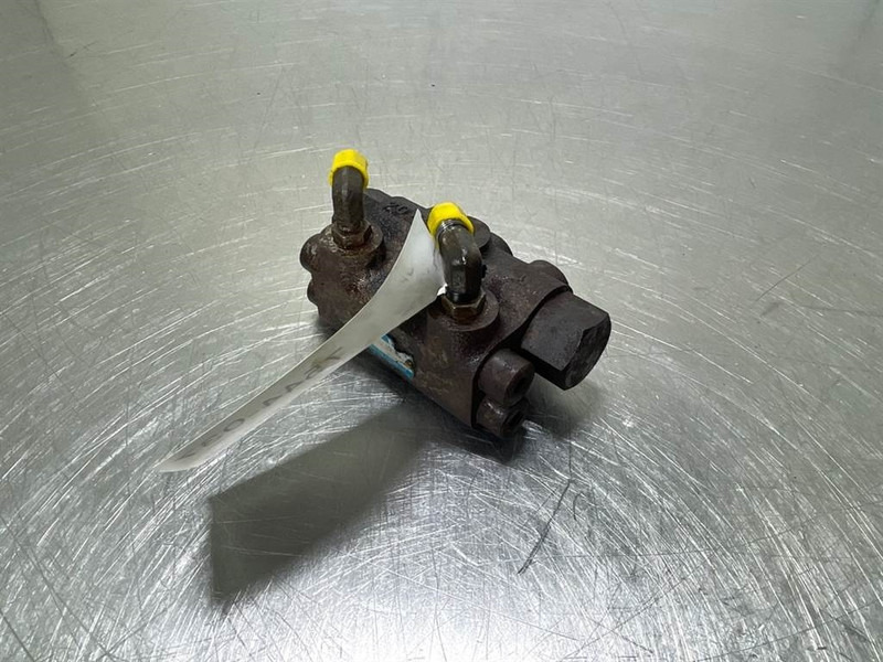 Hyundai HL757-7A-31LM-30310-Eaton VKLU2B-Cushion valve - Hidraulika - Építőipari gépek: 4 kép. Hyundai HL757-7A-31LM-30310-Eaton VKLU2B-Cushion valve - Hidraulika - Építőipari gépek: 4 kép.