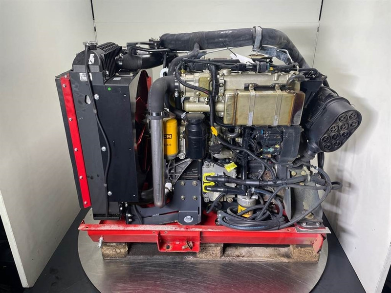 JCB 444TA4-55I1 - Engine/Motor - Motor - Építőipari gépek: 1 kép. JCB 444TA4-55I1 - Engine/Motor - Motor - Építőipari gépek: 1 kép.