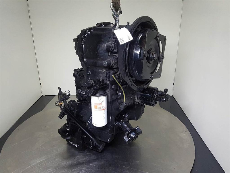 Komatsu WA320-ZF 4WG-160-4656054036-Transmission/Getriebe - Sebességváltó - Építőipari gépek: 2 kép. Komatsu WA320-ZF 4WG-160-4656054036-Transmission/Getriebe - Sebességváltó - Építőipari gépek: 2 kép.